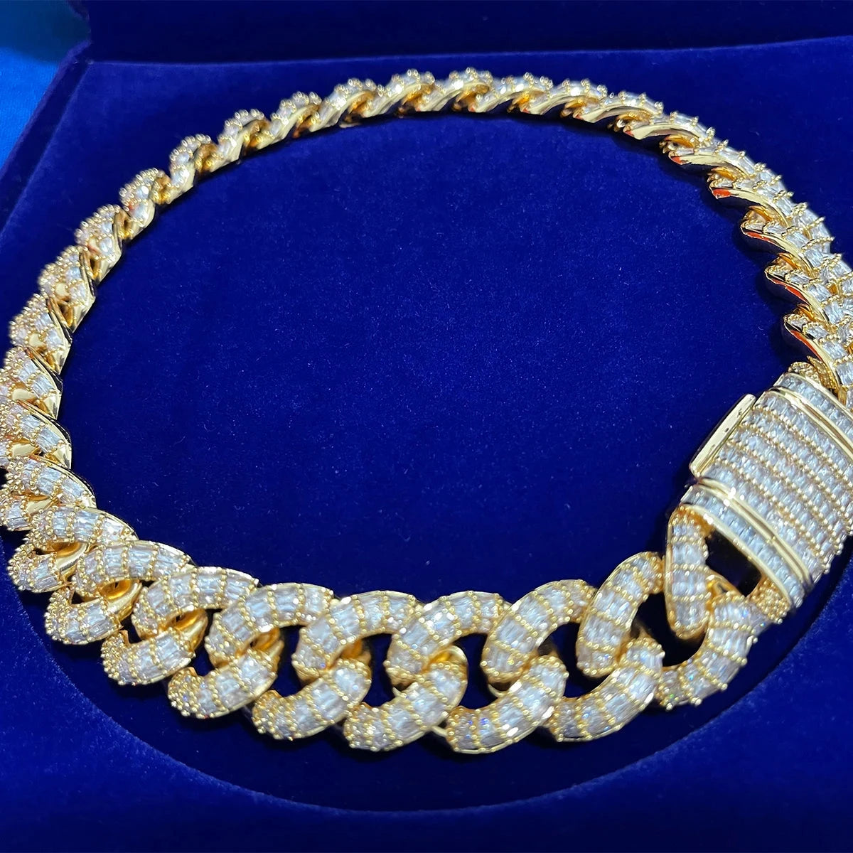 Bling "Supreme" Baguettes Chain